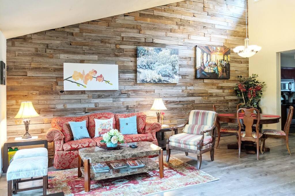 Corner Lake Getaway Apartment Bella Vista Luaran gambar