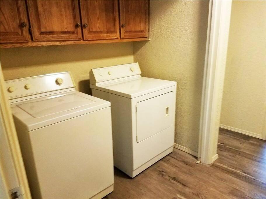 Corner Lake Getaway Apartment Bella Vista Luaran gambar